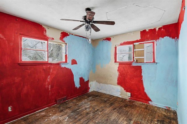 2928 Lafayette Circle, Lansing, MI 48906