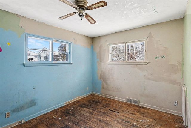 2928 Lafayette Circle, Lansing, MI 48906