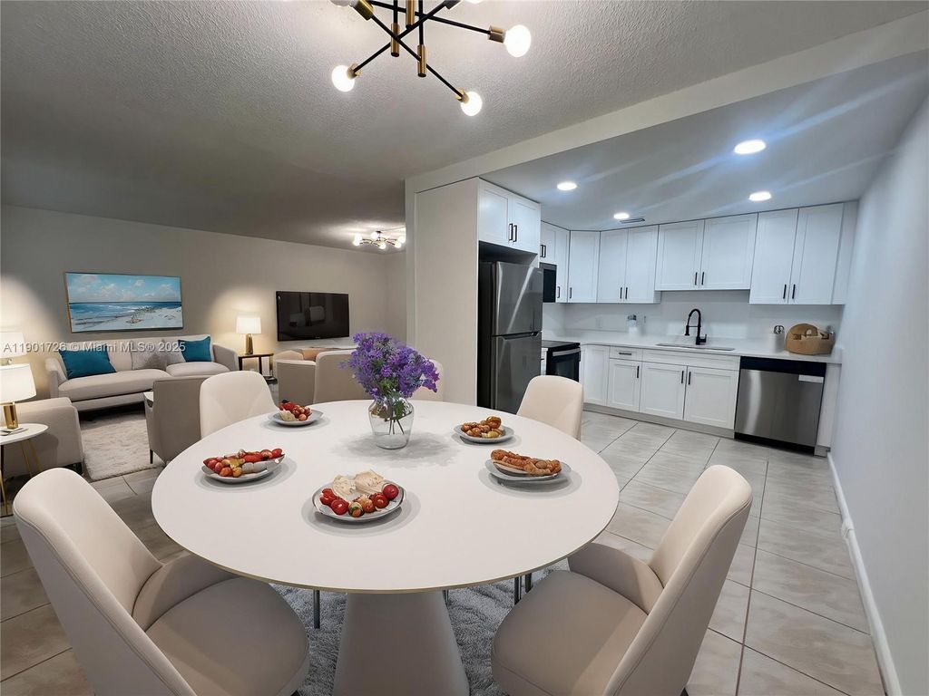 3089 E Yarmouth E 3089, Boca Raton, FL 33434