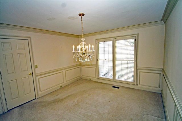 2070 Shallowford Park Manor, Roswell, GA 30075