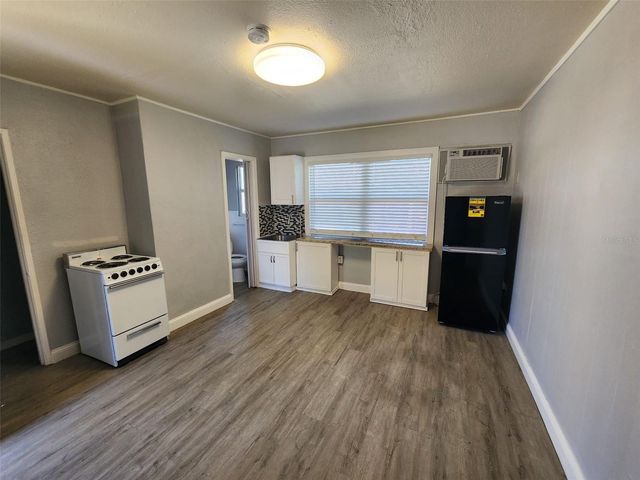 407 S JUPITER AVENUE 4, Clearwater, FL 33755