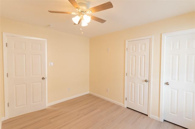 4425 7th Street, Bacliff, TX 77518
