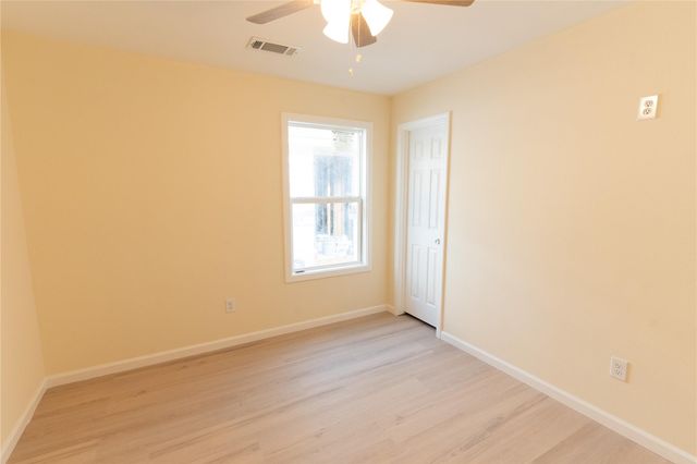 4425 7th Street, Bacliff, TX 77518