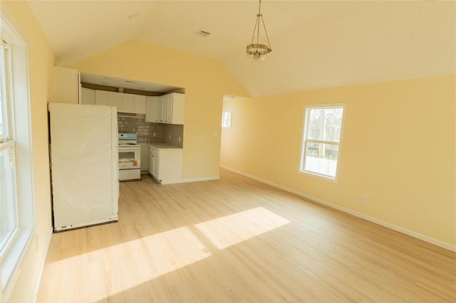 4425 7th Street, Bacliff, TX 77518