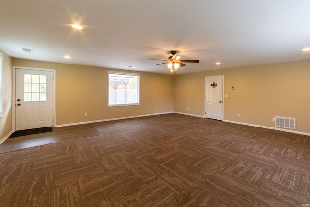 2233 Folsomville Road, Boonville, IN 47601