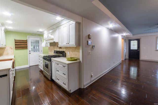 2233 Folsomville Road, Boonville, IN 47601