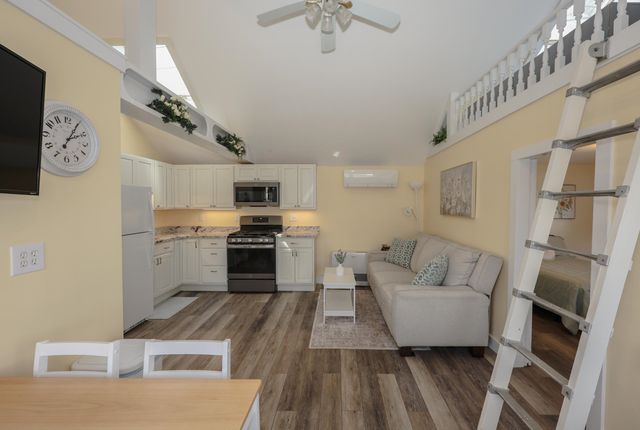 3 Bay Rd Unit 5, Sanbornton, NH 03269