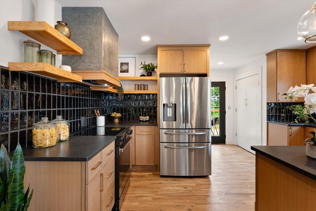 3036 Hillside Rd, Nashville, TN 37207