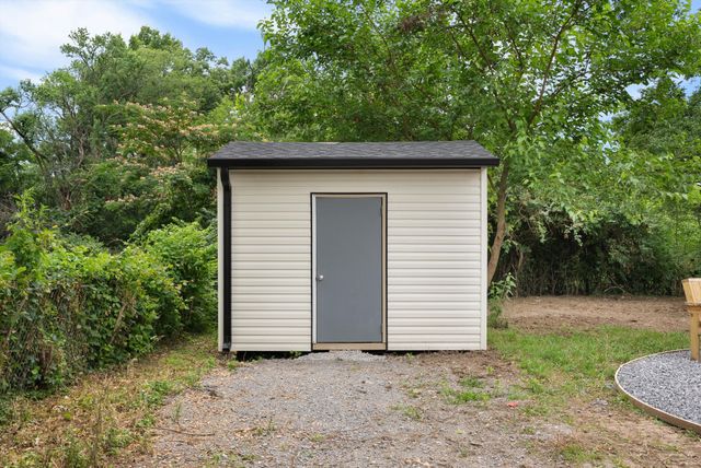 3036 Hillside Rd, Nashville, TN 37207