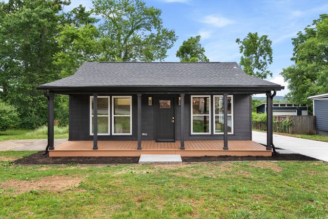 3036 Hillside Rd, Nashville, TN 37207
