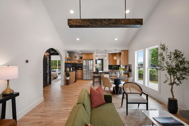3036 Hillside Rd, Nashville, TN 37207