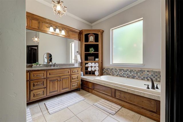 1301 Autumn Creek Drive, Edmond, OK 73003