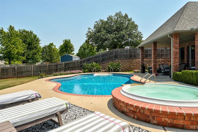 1301 Autumn Creek Drive, Edmond, OK 73003