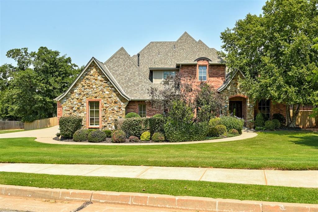 1301 Autumn Creek Drive, Edmond, OK 73003