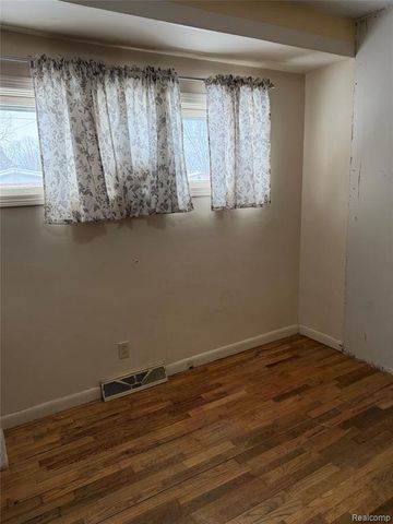 766 Louisa Street, Mount Morris, MI 48458