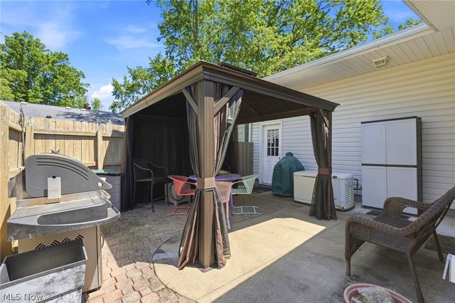 3230 Ethan Allen Road, Barberton, OH 44203