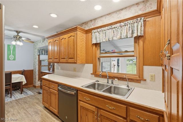 3230 Ethan Allen Road, Barberton, OH 44203