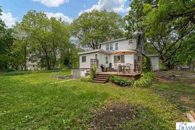 407 W 8th Street, Mankato, MN 56001