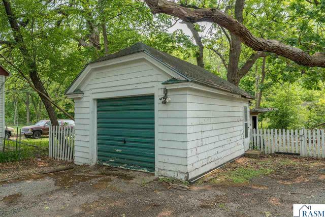 407 W 8th Street, Mankato, MN 56001