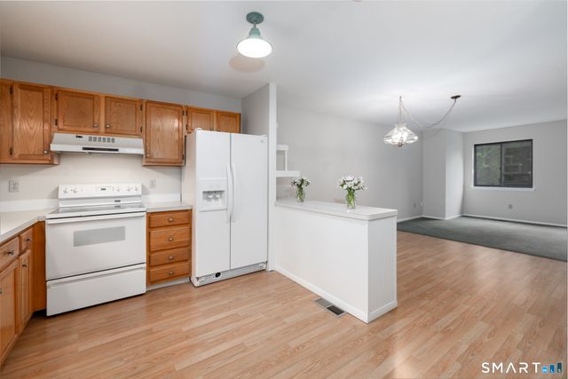 550 Darling Street 42B, Southington, CT 06489