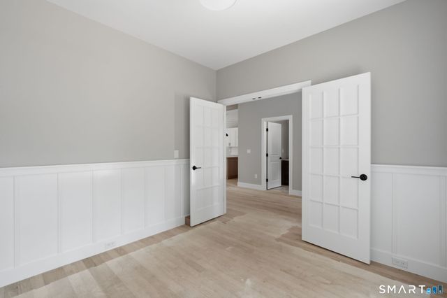 495 Wickham Road, Glastonbury, CT 06033