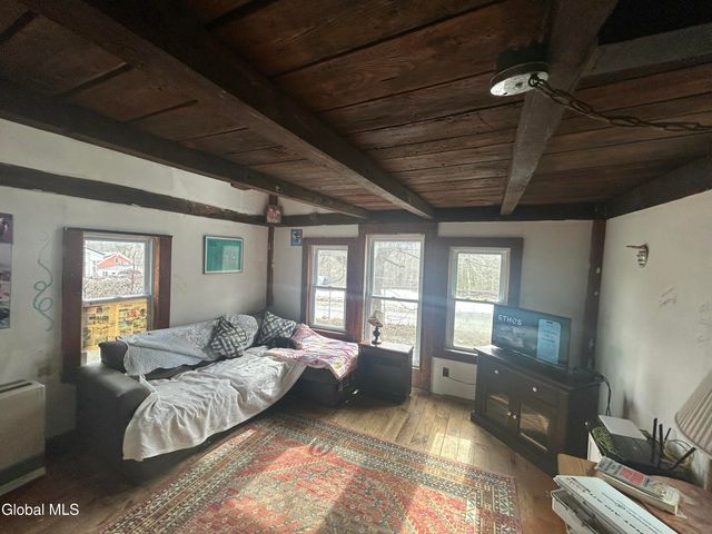 919 Bradford Hill Road, Crown Point, NY 12928