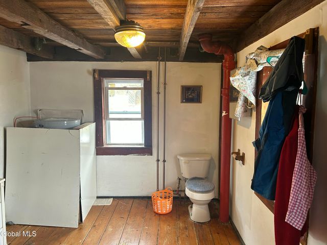 919 Bradford Hill Road, Crown Point, NY 12928