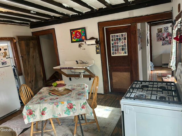 919 Bradford Hill Road, Crown Point, NY 12928