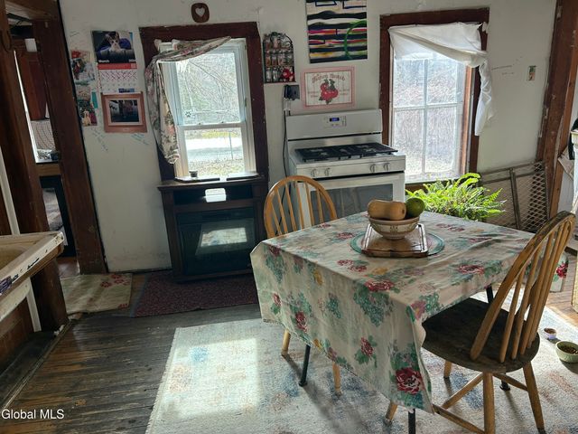 919 Bradford Hill Road, Crown Point, NY 12928