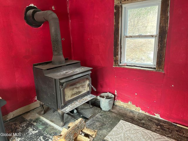 919 Bradford Hill Road, Crown Point, NY 12928