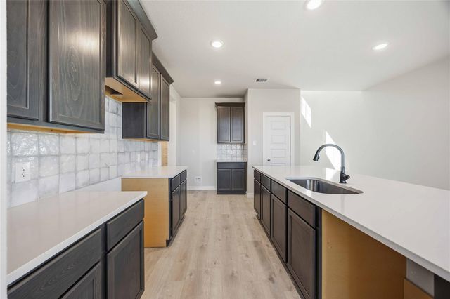 430 Tejas Village Parkway, Beasley, TX 77417