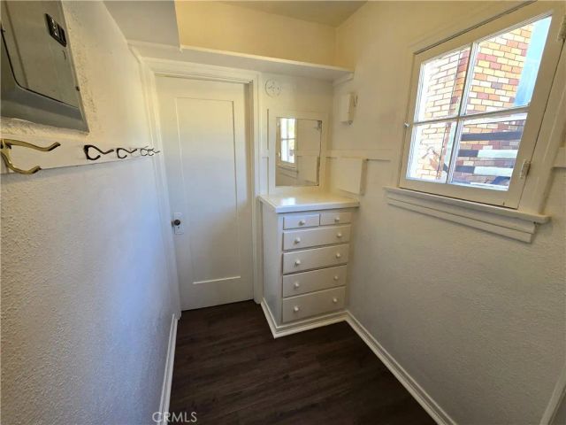 121 W Lomita Avenue B, Glendale, CA 91204