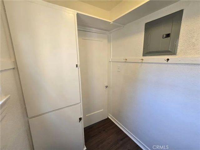 121 W Lomita Avenue B, Glendale, CA 91204