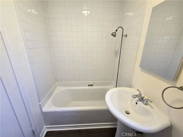 121 W Lomita Avenue B, Glendale, CA 91204