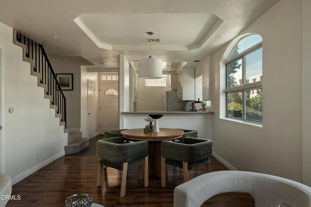 Image 12 of property listing at 4310 Whitsett Avenue 1, Studio City, CA 91604