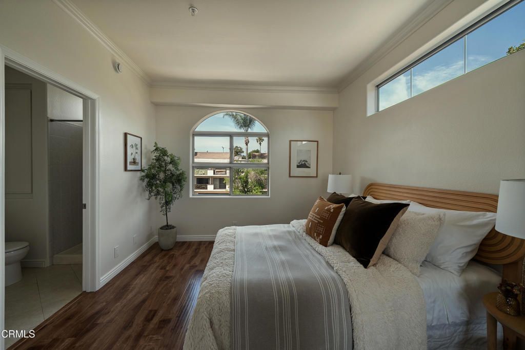 Image 16 of property listing at 4310 Whitsett Avenue 1, Studio City, CA 91604
