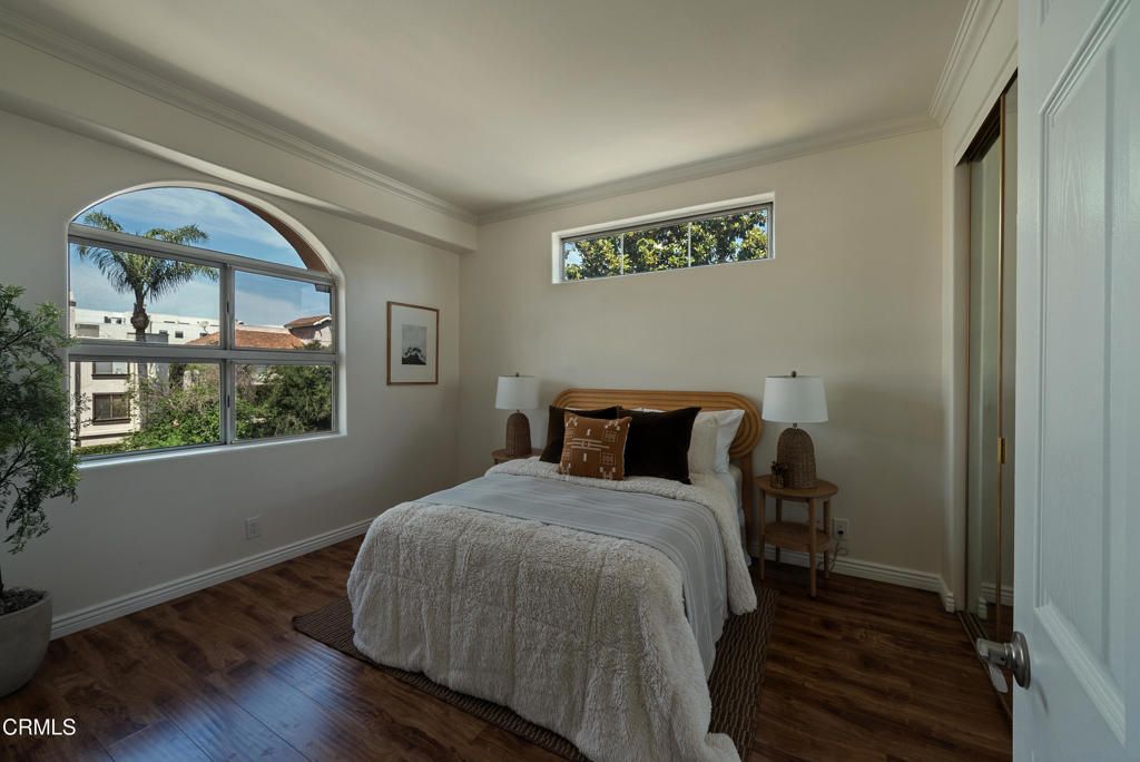Image 19 of property listing at 4310 Whitsett Avenue 1, Studio City, CA 91604