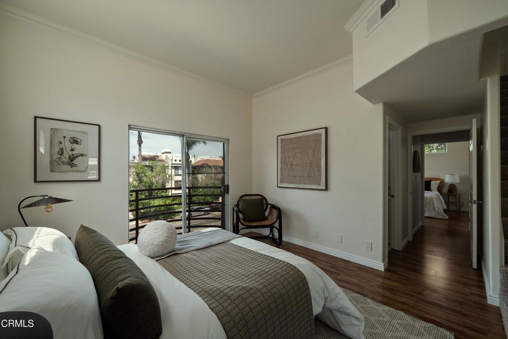 Image 25 of property listing at 4310 Whitsett Avenue 1, Studio City, CA 91604