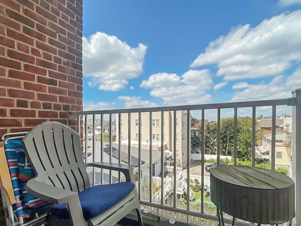 130 Beach 121st Street 3B, Rockaway Park, NY 11694 — exterior