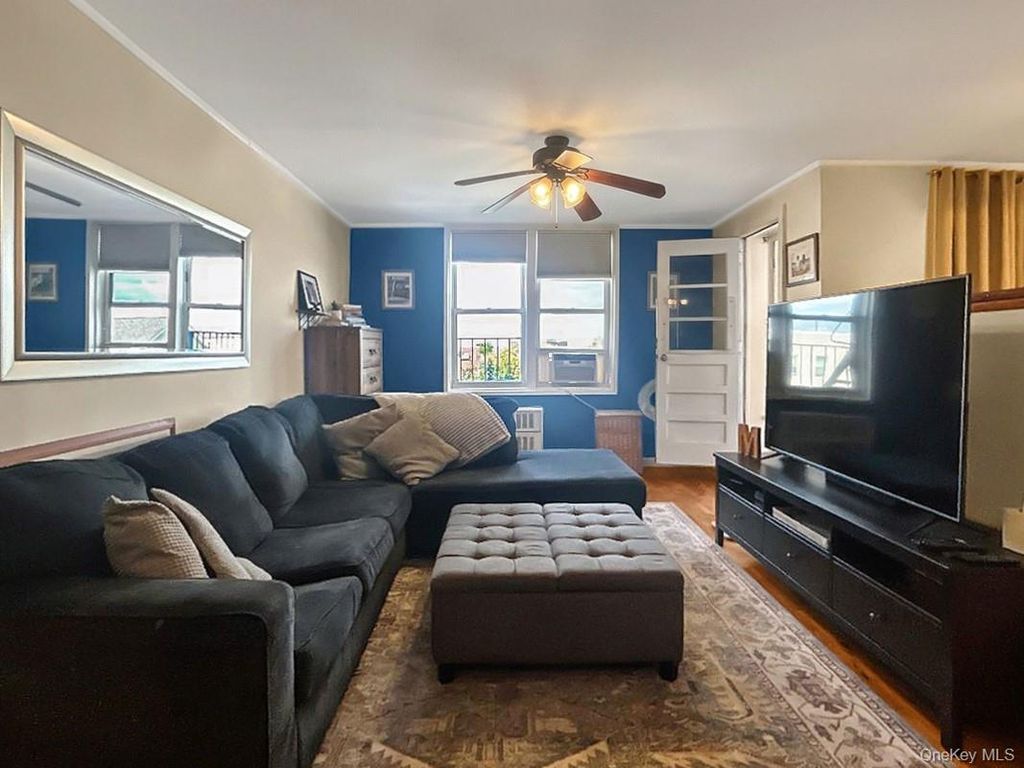 130 Beach 121st Street 3B, Rockaway Park, NY 11694 — photo 2