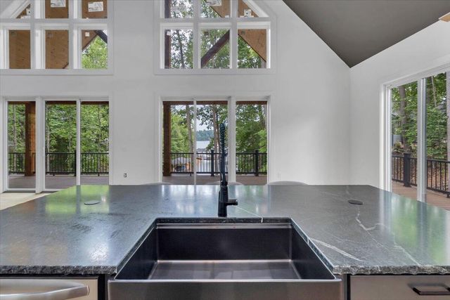 40 Kings WAY, Wirtz, VA 24184
