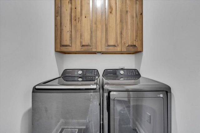 40 Kings WAY, Wirtz, VA 24184