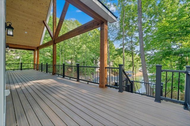 40 Kings WAY, Wirtz, VA 24184