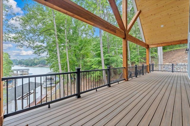 40 Kings WAY, Wirtz, VA 24184