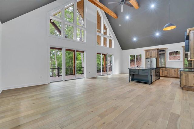 40 Kings WAY, Wirtz, VA 24184