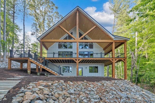 40 Kings WAY, Wirtz, VA 24184