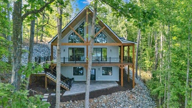 40 Kings WAY, Wirtz, VA 24184