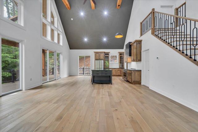 40 Kings WAY, Wirtz, VA 24184