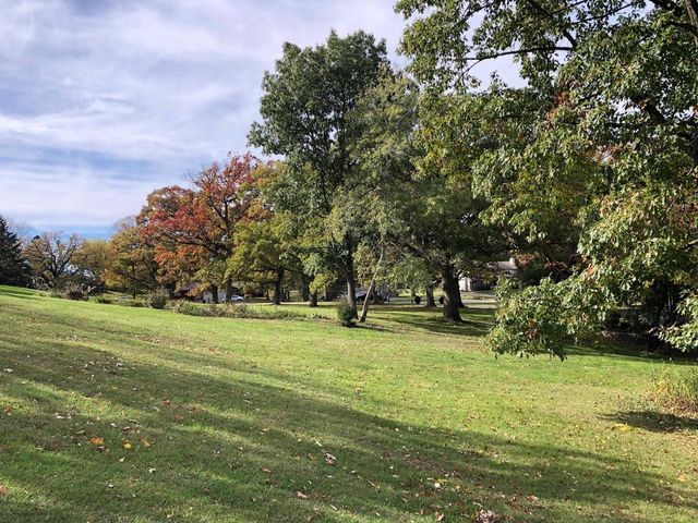 Lt130 OAK COURT, Elkhorn, WI 53121
