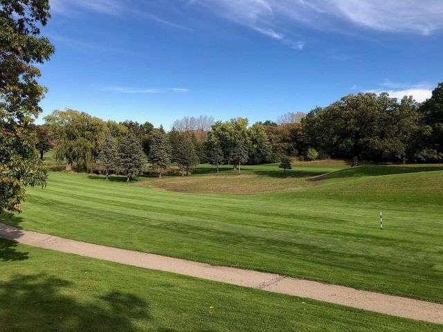 Lt130 OAK COURT, Elkhorn, WI 53121